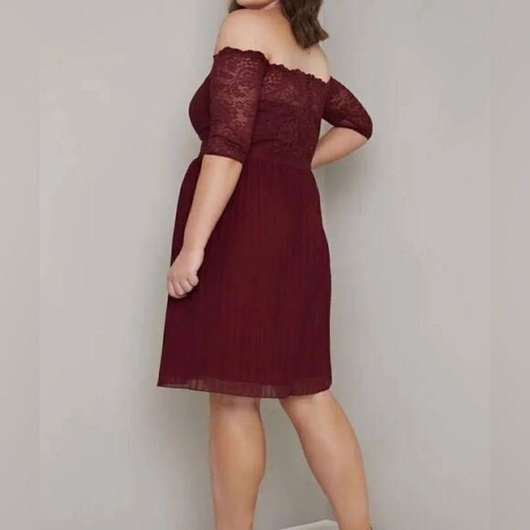 Chi Chi London Women's Red Dress - Picture 2 of 10